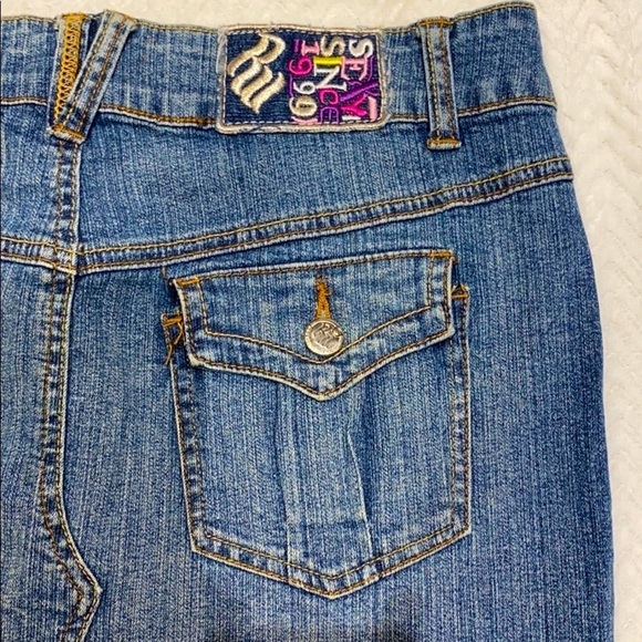 Vintage Y2K Rocawear Denim Logo Streetwear Grunge frayed Skirt SZ 9 - Picture 4 of 5